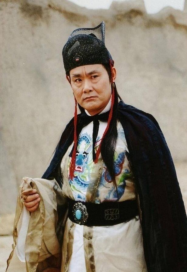魏忠贤和东林党，谁把大明推向深渊？我的答案可能跟多数人想的不一样。崇祯皇帝煤