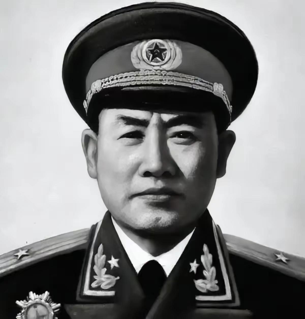 沉痛送别开国少将陈绍昆2020年10月10日，陈绍昆老将军在北京离世，走完了