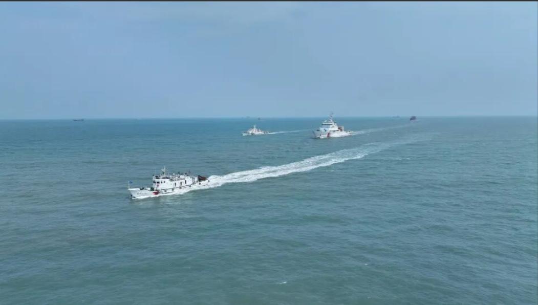要对中国大陆海警船动手？顽固“台独”分子顾立雄在6月8日这天疯狂叫嚣：大陆海警在