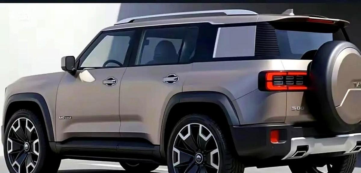 坦克500这车，现在起步价33.5万了。说真的，这不是改个车灯那么简单。它把造车