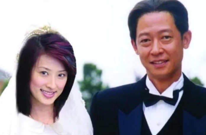 1991年，已经和王志文同居了3年的徐帆，怯生生地向王志文求助：“我现在没戏可拍