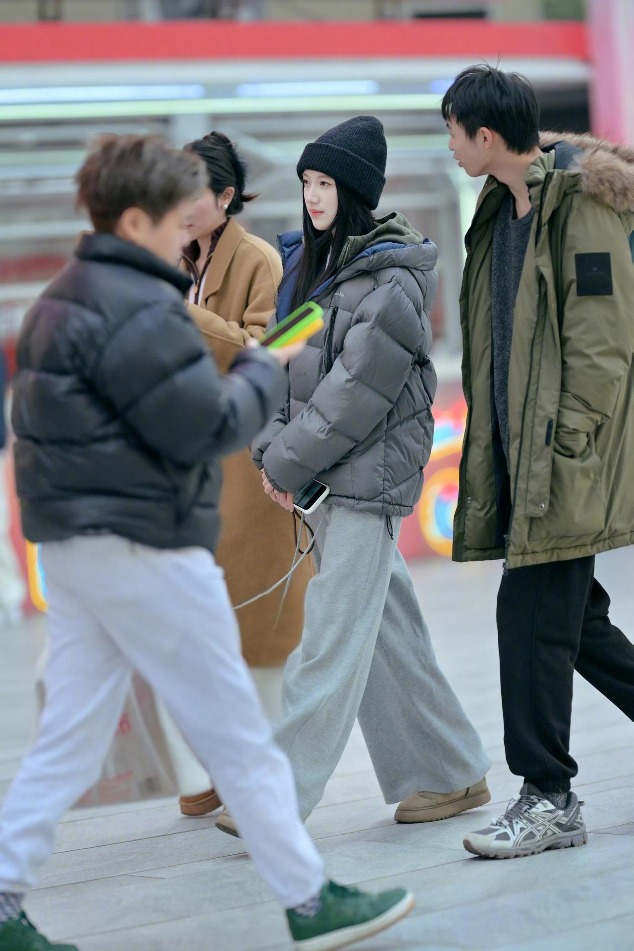 这个矜持的小姐姐不好追