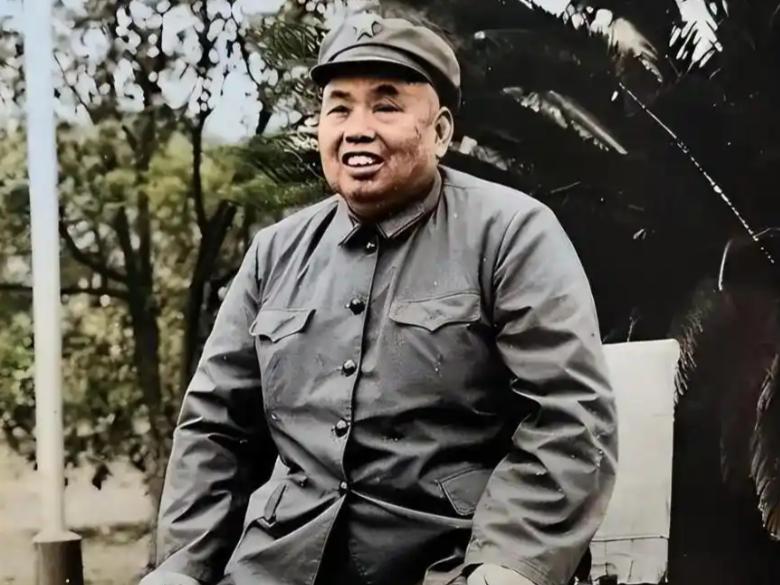 1979年3月4日，55军攻克了越南的北方门户谅山，此时河内一马平川，我军的机械