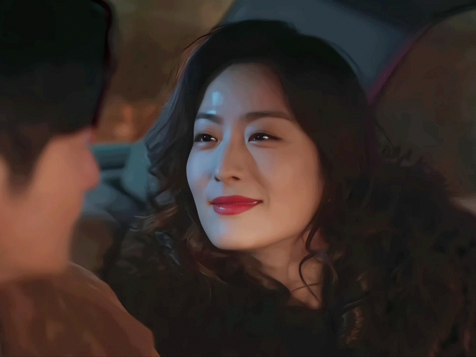 夜色“老板娘杨小姐”徐百慧，演完《人世间》演《老舅》，42岁的她换造型差点没认出