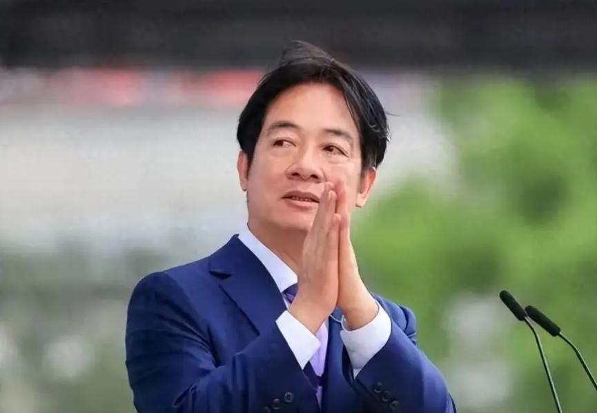 台湾那帮“老蓝男”还在为谁是“抗战功臣”而哭哭啼啼。很多人还真以为国民党是抗日战