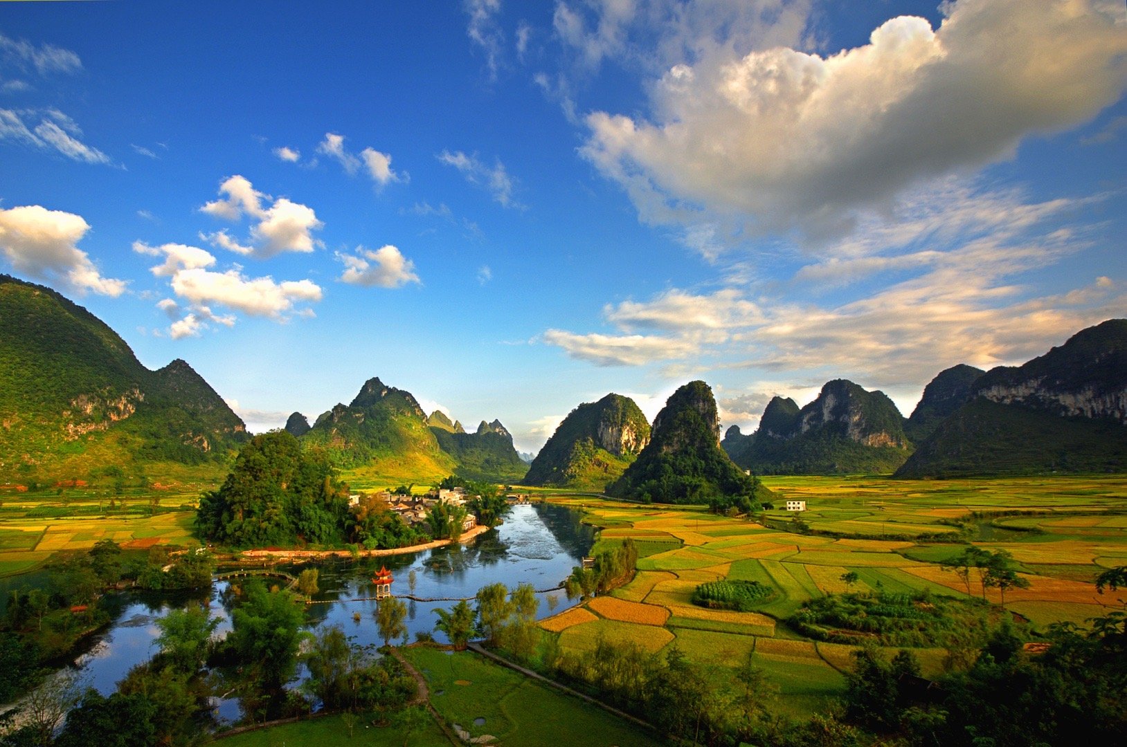 ‼️2025广西文旅大会选百色！这份攻略藏不住了谁懂啊！百色的美真的又野又治愈～