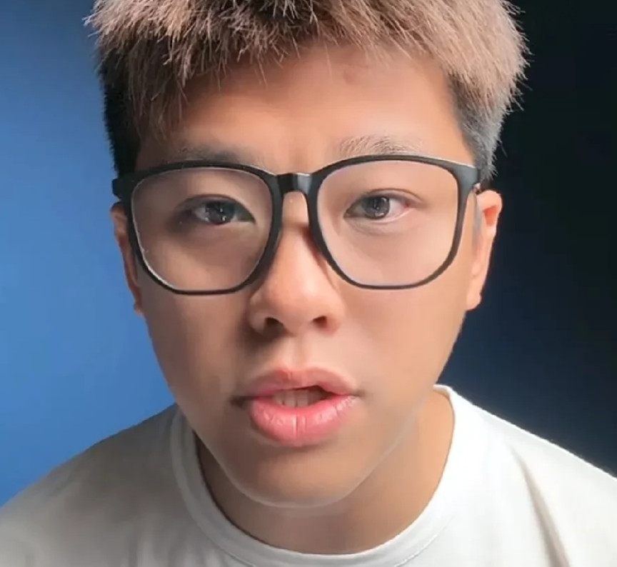 汪小菲竟然想给S妈打750万？没想到S妈提前把汪小菲拉黑了！S妈错失750万！