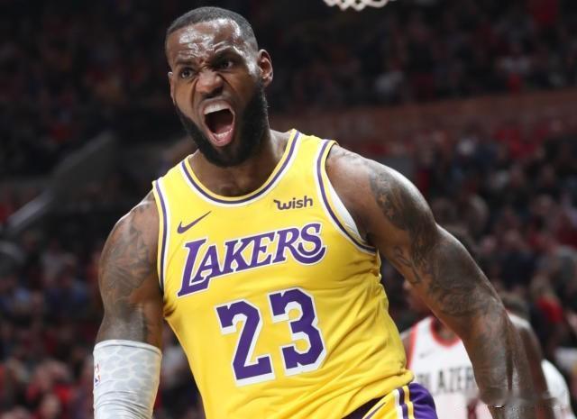 记者:詹姆斯会争取拿到第五冠再退役近日,NBA记者BrettSiegel透露