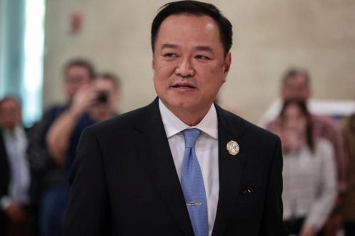 阿努廷内阁名单公布，其中最重要的莫过于国防部长一职 之前传言是巴育担任。万万