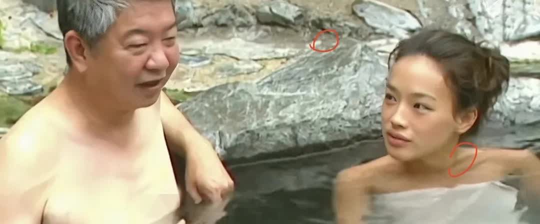 蔡澜先生离世后[狗头]舒淇的照片被翻出引发网友热议[吃瓜][吃瓜群众