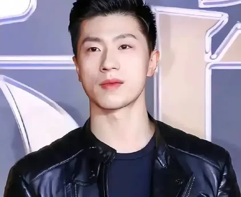 为什么马龙当上了乒协副主席后就消失了？作为一个双圈大满贯，对运动员的训练和比赛能