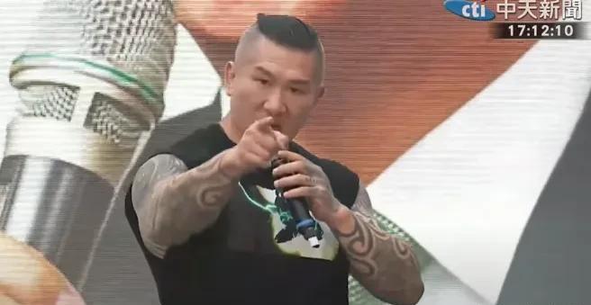 馆长陈之汉今天首次到中国国民党中央党部开座谈会，他在会上要国民党人大胆喊出“我们