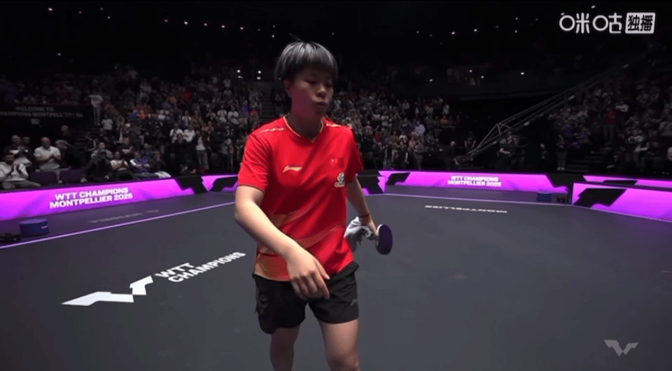 迪的飞吻送给所有和我一样曾经看好王艺迪被所有乒丝鄙夷嘲笑看不起的人们你们很快就会