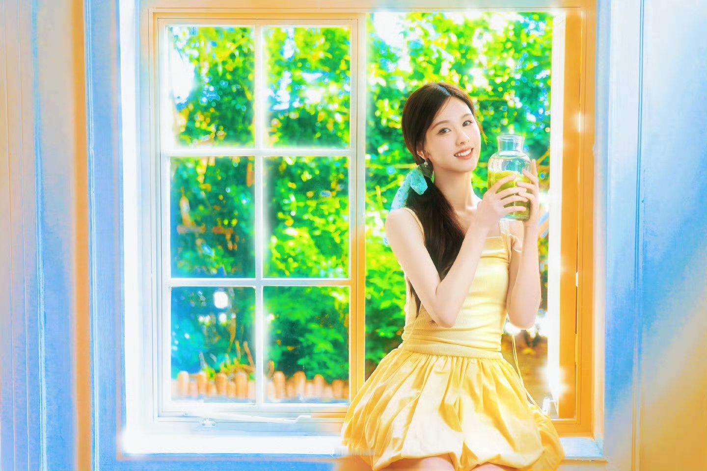 陈都灵人间芭乐又被陈都灵轻轻松松美到了，这组照片好像青提芭乐气泡拿铁啊！简直是女