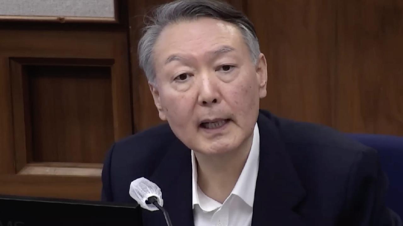 尹锡悦被逼入困境，周围无人支持，早已失去人心。尹锡悦目前的状况，说他已经失去