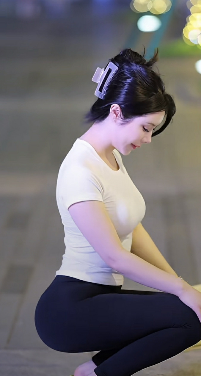 大姐，大弟爱你这身材
