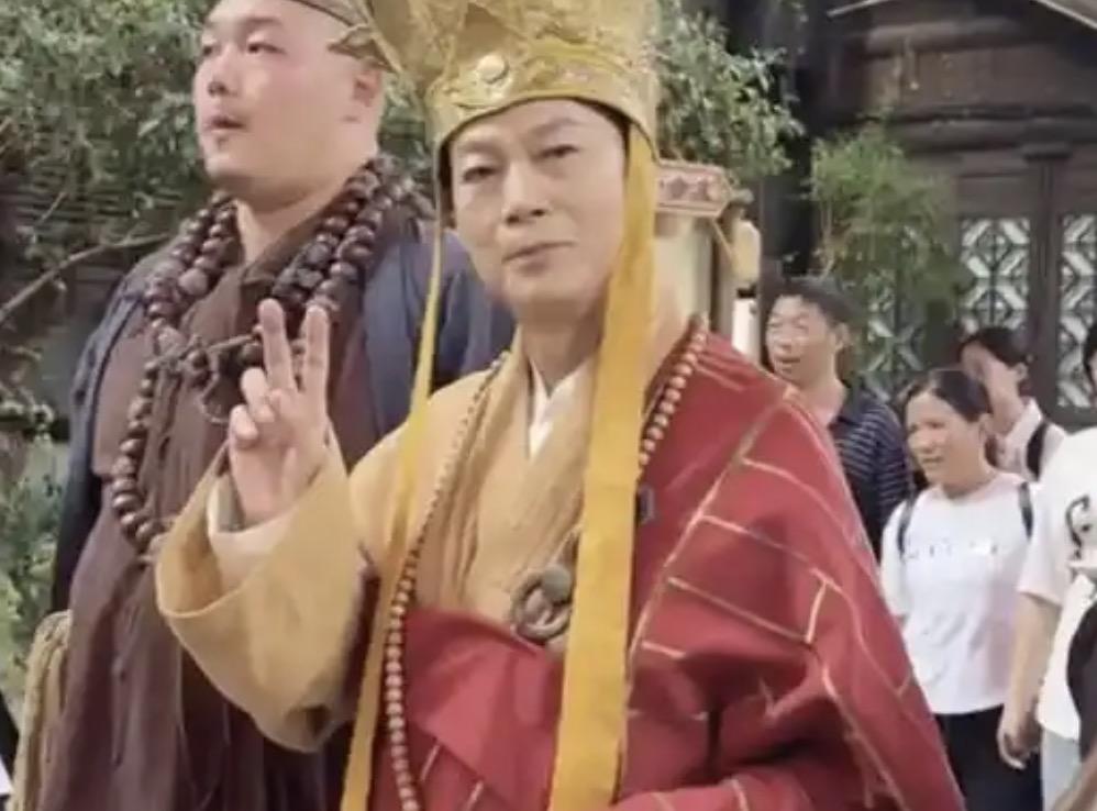 我本以为35岁是普通人的一道坎，没想到演员也不能例外啊！35岁的内地男演员史元