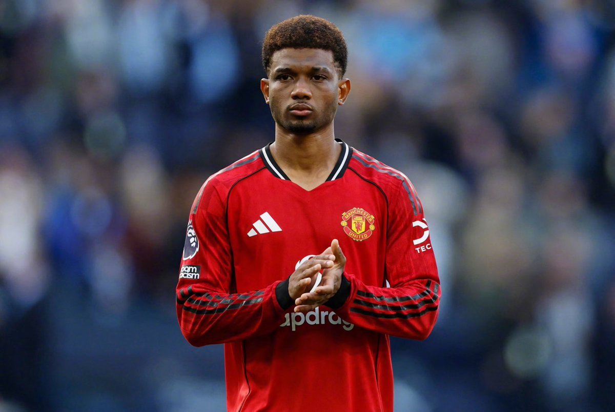 📢曼联在寻找新左边锋的球员模板方面，球探和招募分析师接到的任务是寻找“另一侧