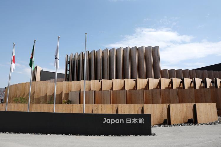 日本这次连鞠躬都省了，直接甩锅中国一场花掉75亿日元的世博会大巴采购，最终以百