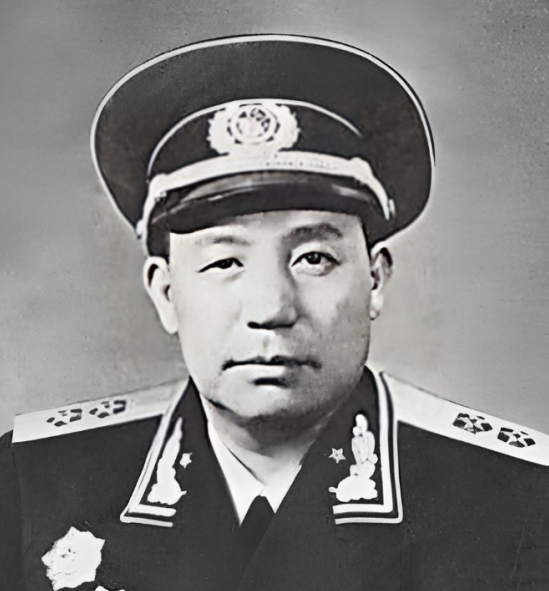 1952年初，一天，毛主席忽然问彭德怀：哪支部队打美军打得最好？”彭德怀思索片刻