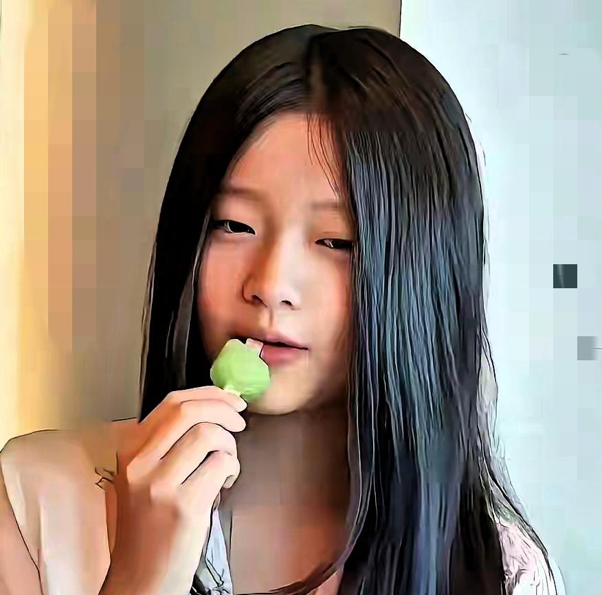 身家优渥、衣食无忧，想要的玩具、零食从未短缺，本该无忧无虑的小公主，却在暑假说出