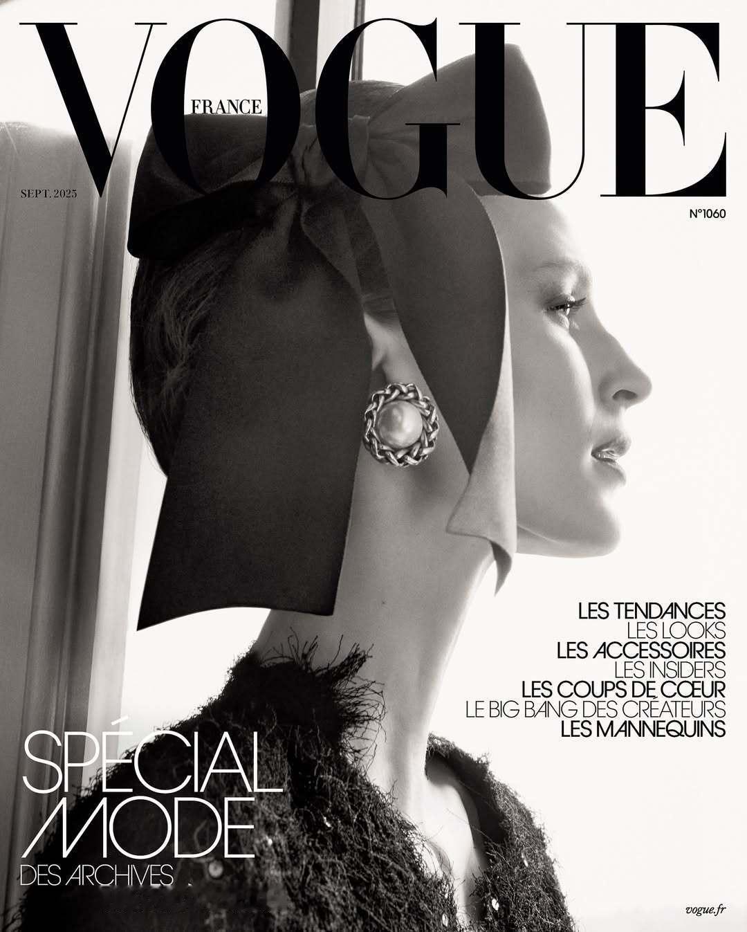 法国版VOGUE2025年九月刊发布本期封面由两位超模JeanneCadie