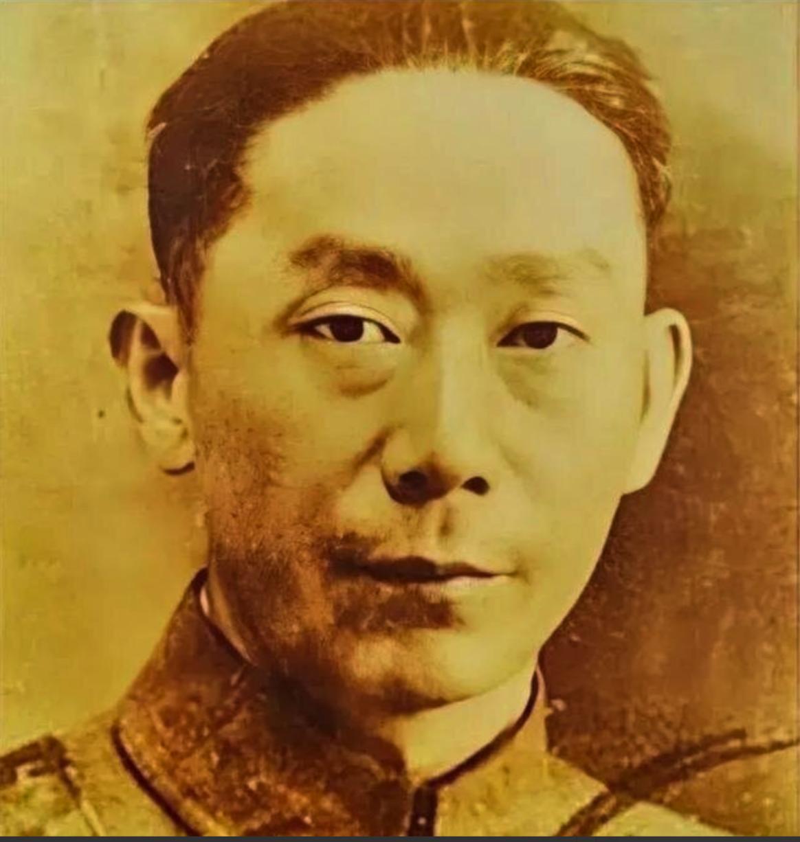 1943年10月，74军军长王耀武，把副参谋长柴意新叫到办公室，压低声音说：“余
