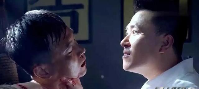 1944年，八路军陈克被敌人抓捕，即将行刑之际，伪军队长刘本功说：“且慢！我亲自