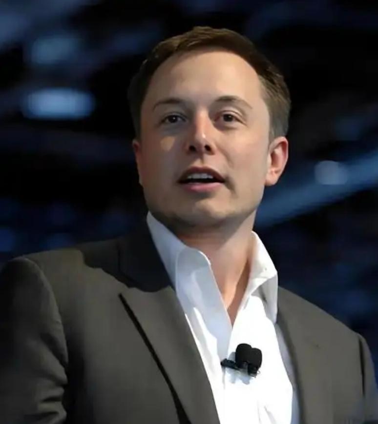 全球首例！这下马斯克可能要倒霉了！近日媒体报道，中国禁止电动汽车使用隐藏式门把手