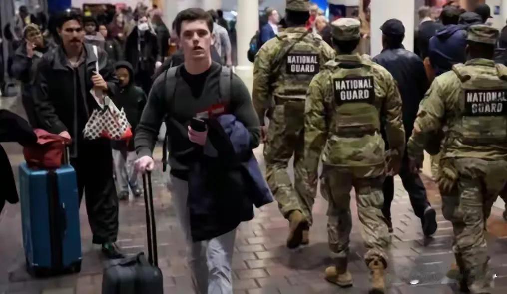 美国icon的大门彻底关上了。特朗普icon连抛三个狠招，刀刀见血，彻底改写美