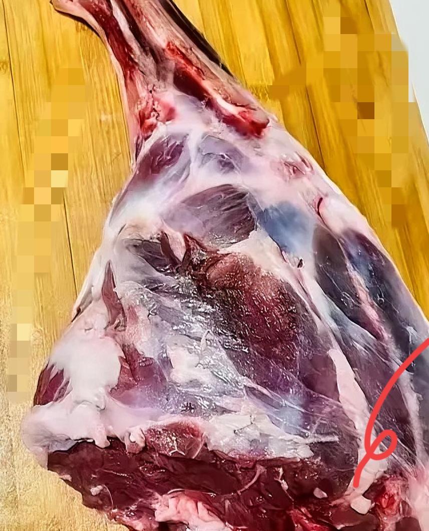 老公的乡下侄儿，去年来城里开饭店，找我们借了10万块钱。今天侄儿过来还钱，不但