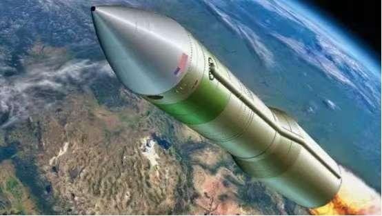 美洲际导弹升空，特朗普通知全球，要废掉中国王牌，普京先出手了11月的加州夜空