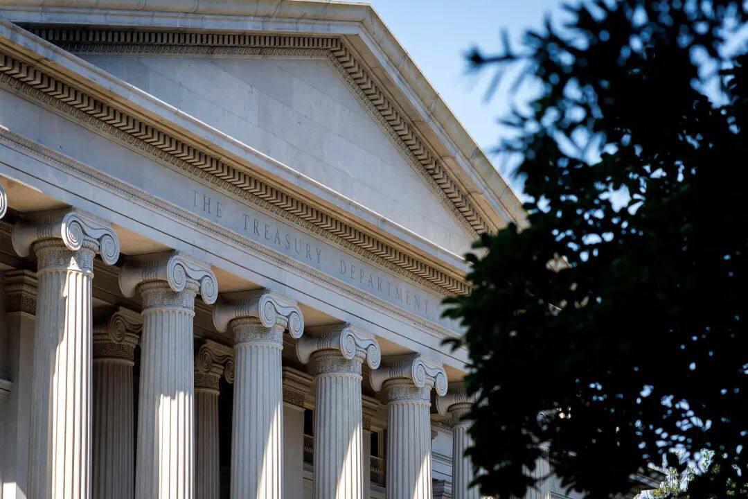 12月31日，美国财政部再出狠手，制裁四家委内瑞拉石油企业还冻结四艘油轮，这已是