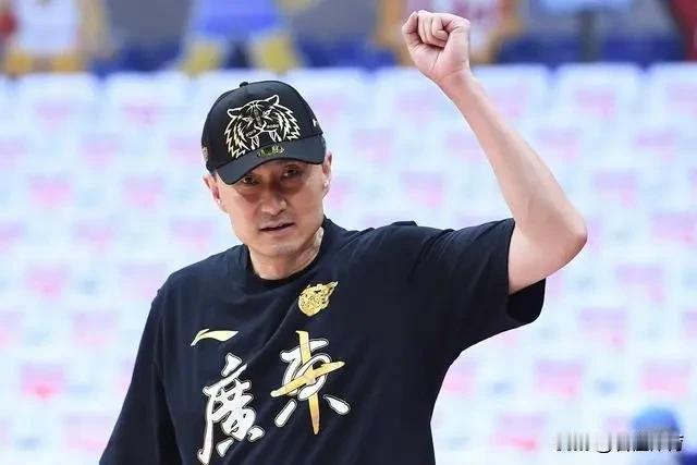 杜锋为什么弃用陈家政、王洪泽？为什么又开始重用张皓嘉了？难道张皓嘉这么多个赛