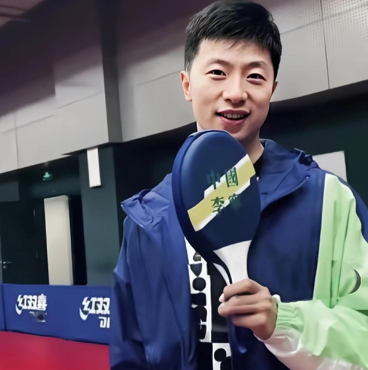 国乒危难时刻，马龙、许昕等前辈齐聚驰援，师徒同心全力备战国乒最近在成都封训，备