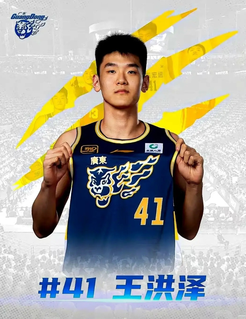 有球迷提出如下建议，让朱芳雨用球队的潜力球员王洪泽，去交换与北京男篮谈判不顺利的