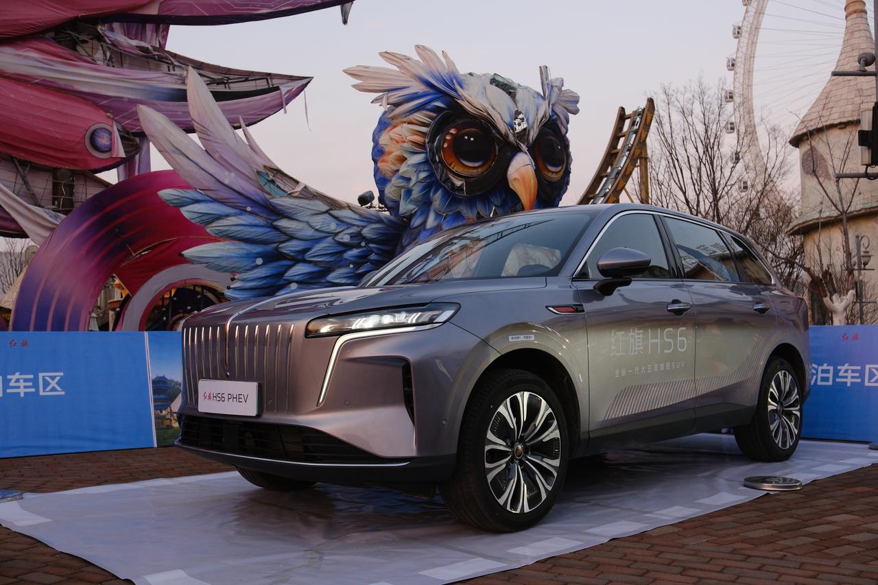 红旗最新的车型HS6PHEV，价格是17.88-22.88万元。从颜值来看，是