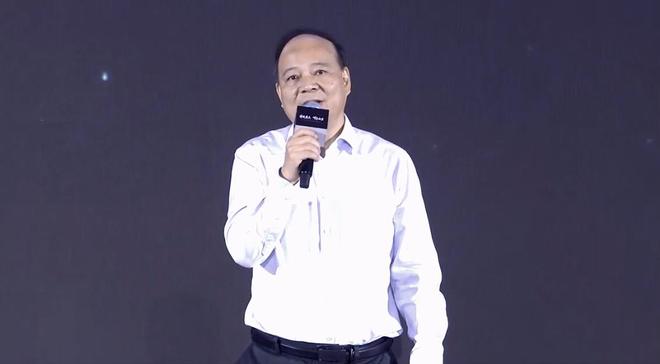 宁德时代曾毓群: 不零碳的电池将被时代所淘汰