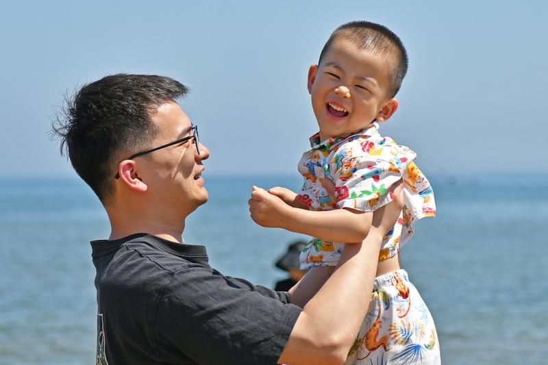 人这一辈子，简简单单才是真人这一辈子，别太累，别太苦，别太较真。该放下