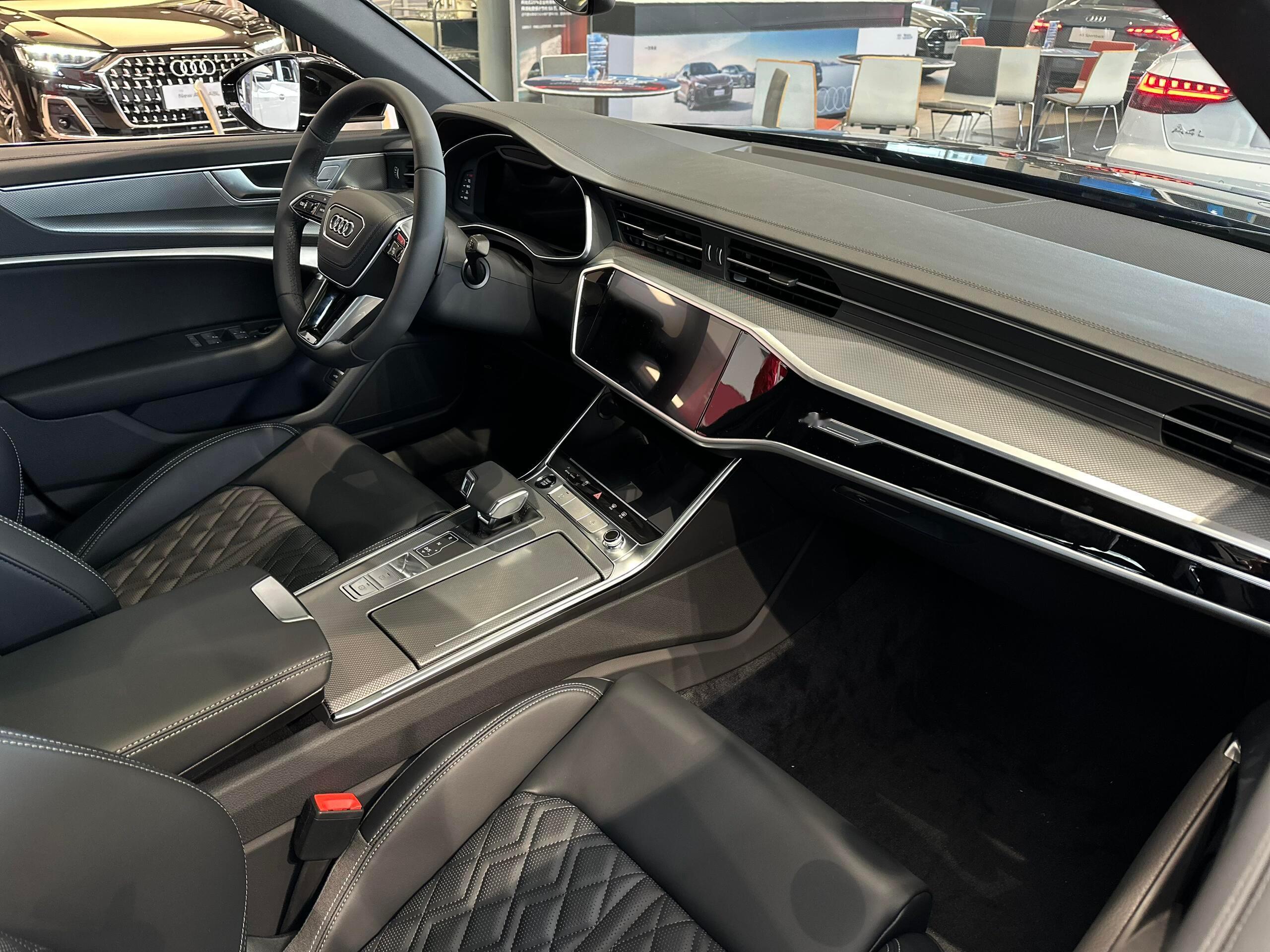 全新奥迪C9上市了，那么老轱辘棒子A6L现在到底卖多少钱呢？昨天我们今天正好在浙