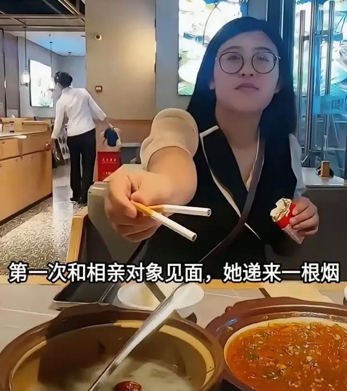 广东一名男生分享自己离谱的相亲经历，和女生在餐厅见面，本来两个人聊得挺好、氛围不
