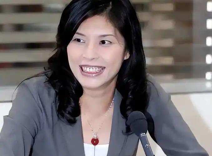 郑丽文相较于历届党主席的明显优势熟悉岛内政治的人都能明显感觉到，郑丽文担任国民