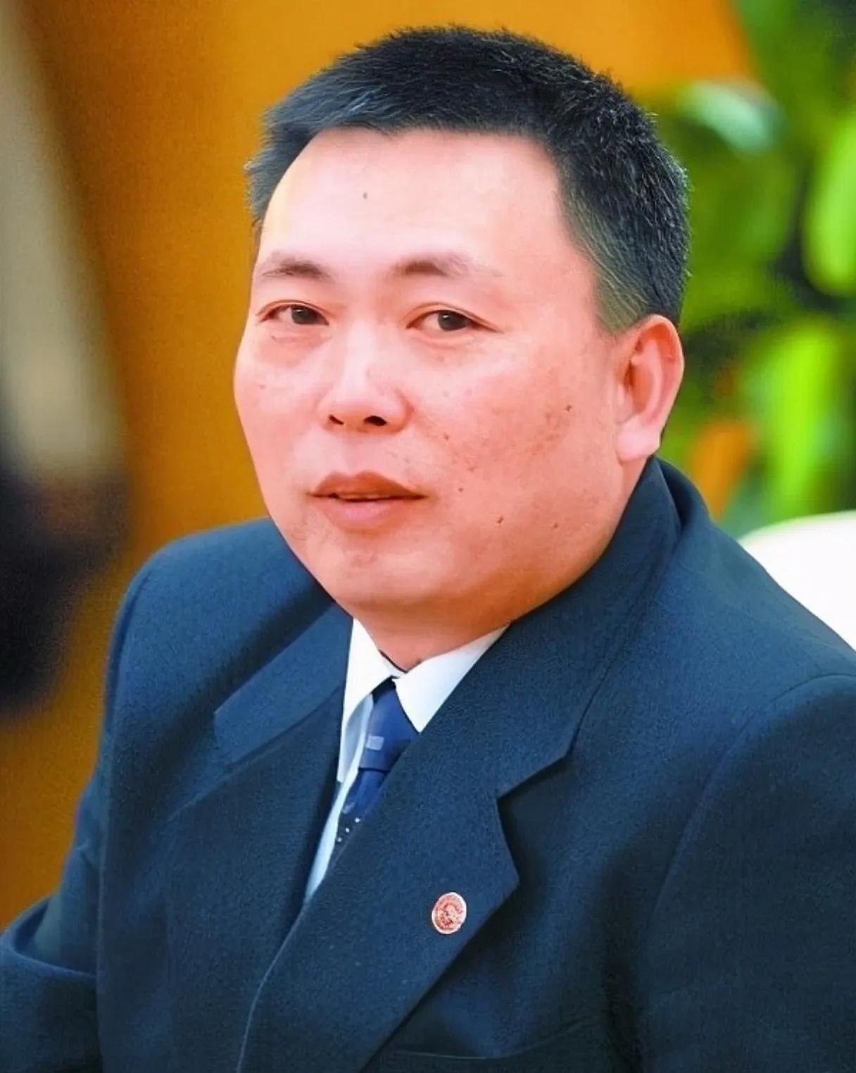 段永平的钱回来了，你在看热闹还是看流向？“段永平要回国”冲上热搜，点进去才发现