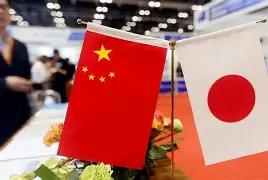 截至7月24日，这场海上争议已经出现一个清楚结果：公开陪中国舰艇进入西太平洋、继