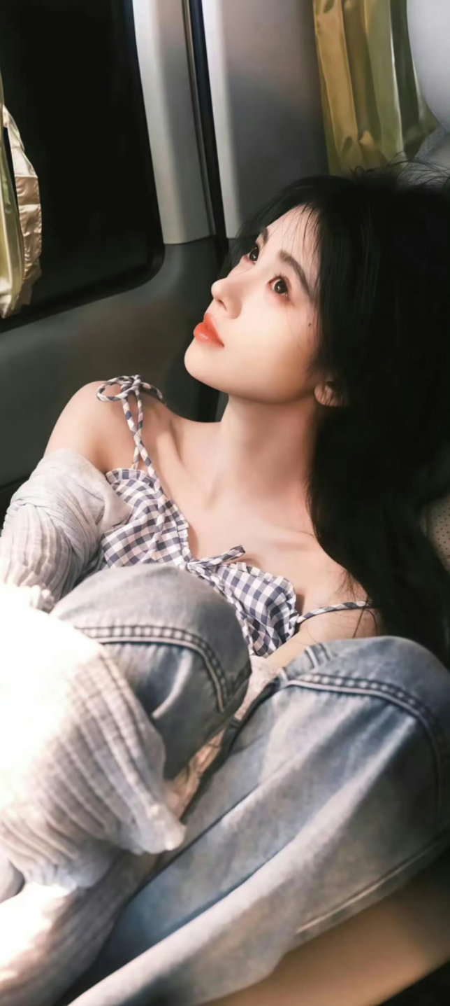 𝑾𝒆𝑪𝒉𝒂𝒕聊天背景|壁纸分享｜鞠婧祎｜清新壁纸｜夏日日常碎片｜无水