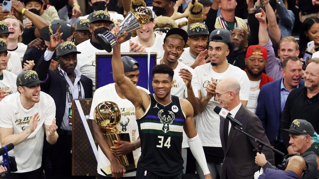 双赢的交易? 雄鹿勇士2换6交易方案出炉, 字母兄弟奔赴金州, 格林告别勇士!