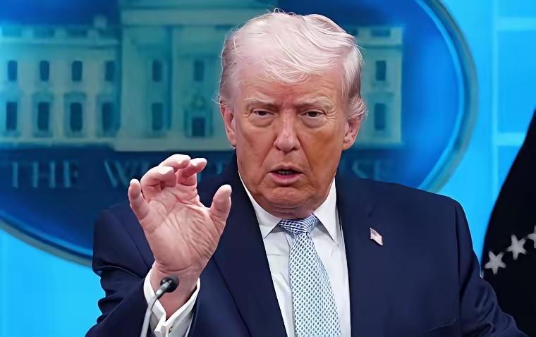 谁能想到，堂堂美国总统，现在急着主动对外喊话，抢着官宣自己的访华行程。特朗普这几