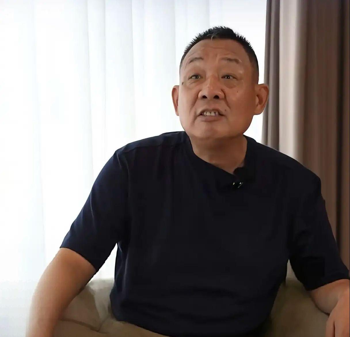 多读书真的很重要，于东来就是最好的例子！就因为他说不出太多漂亮话，所以才闹出