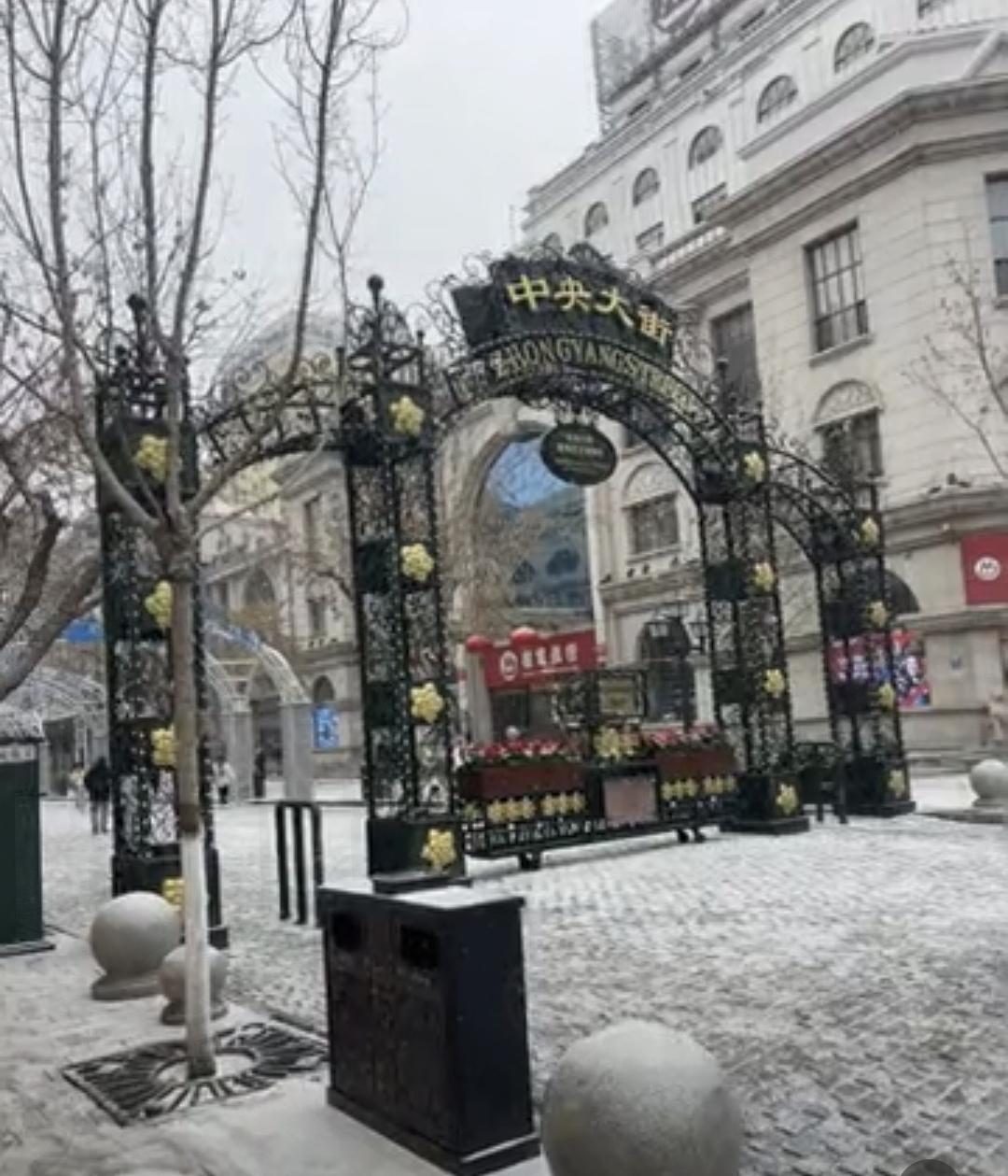 芈朵走了，41岁，刚做完脑转移手术不到两周。她女儿3月30号发的讣告，用的是她