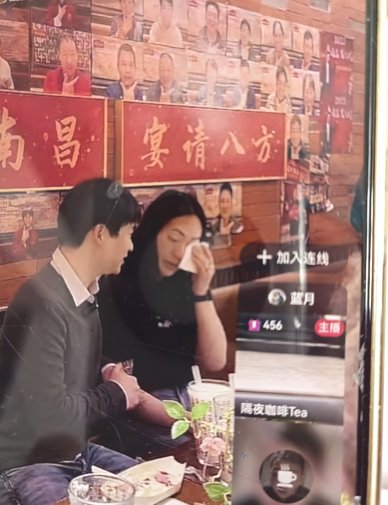 凌晨三点起床赶飞机，这事你放谁身上试试。高洋前一天还在韩国陪女朋友，手机一响